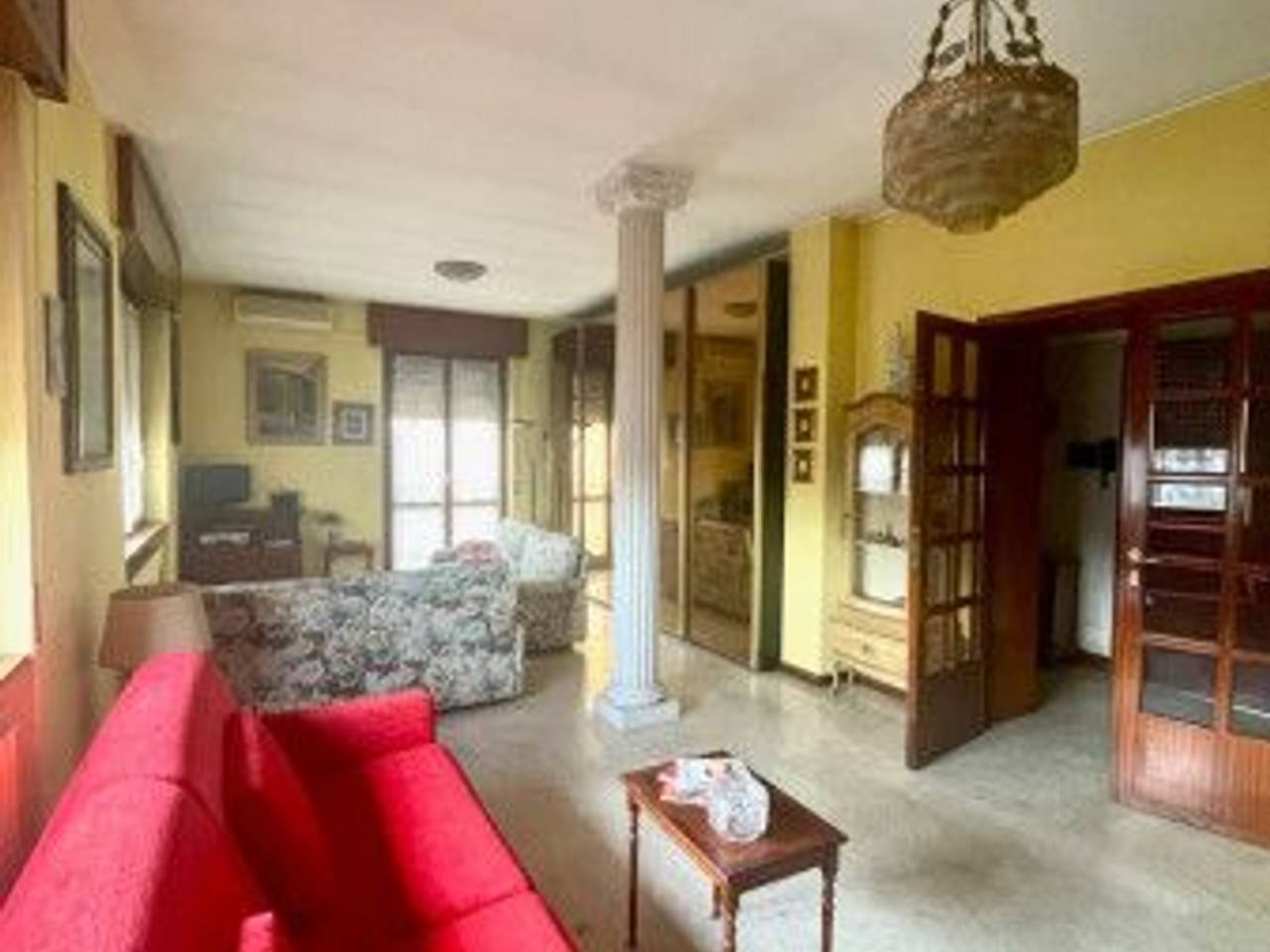 appartamento in vendita a Milano in zona Baggio