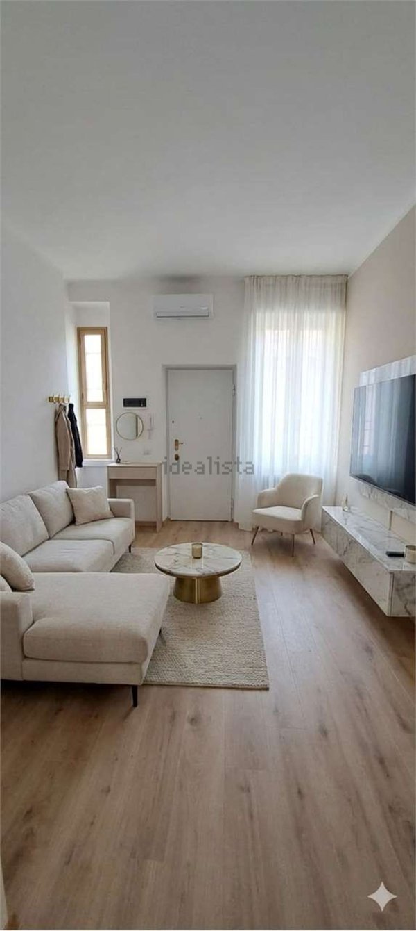 appartamento in vendita a Milano in zona Baggio