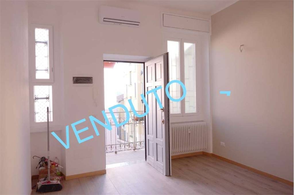 appartamento in vendita a Milano in zona Baggio