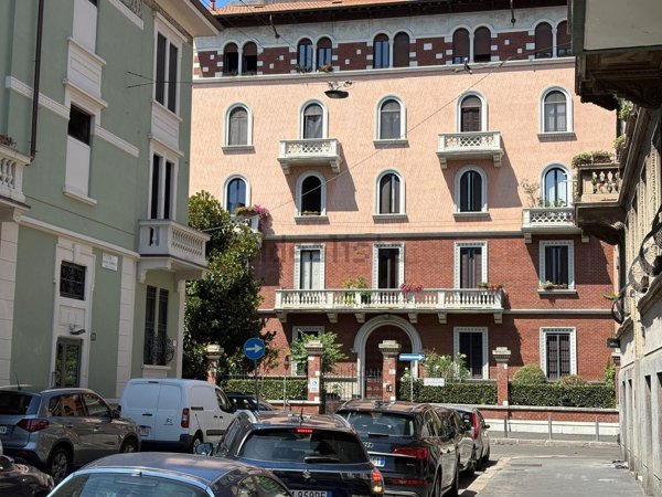 appartamento in vendita a Milano in zona Città Studi