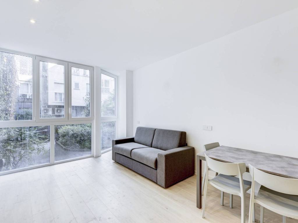 appartamento in vendita a Milano in zona Sempione