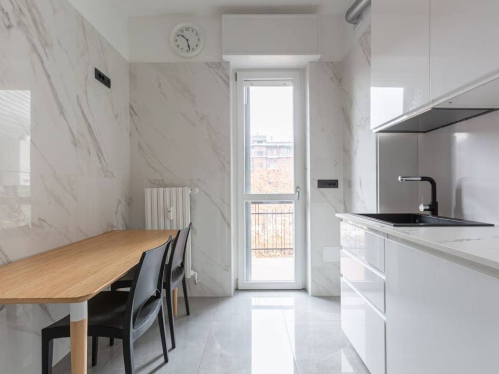 appartamento in vendita a Milano in zona Famagosta