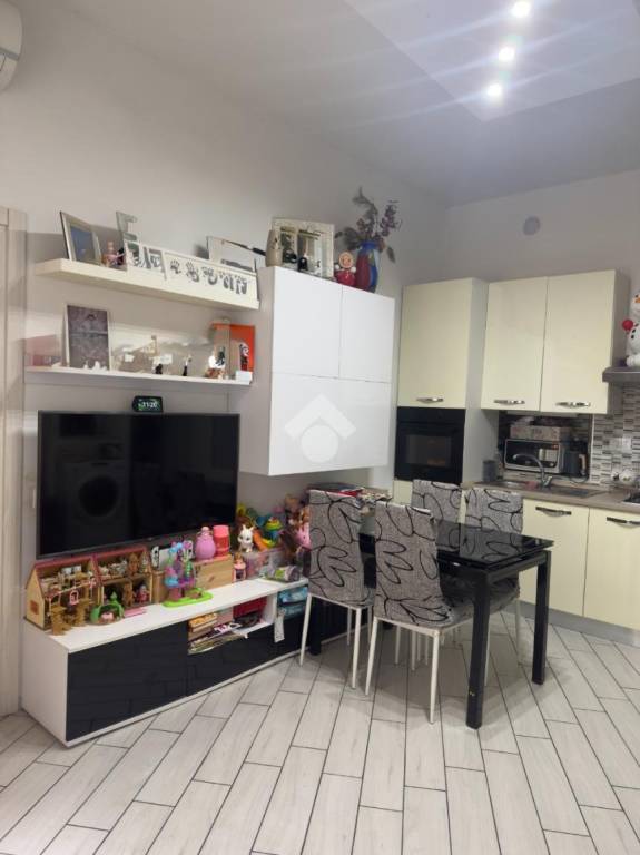 appartamento in vendita a Milano in zona Loreto