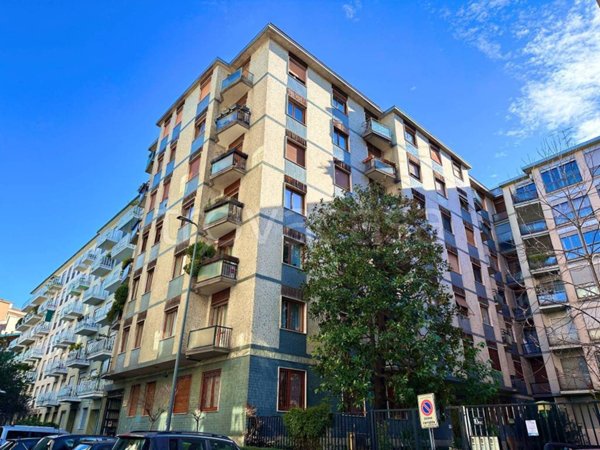appartamento in vendita a Milano in zona Loreto