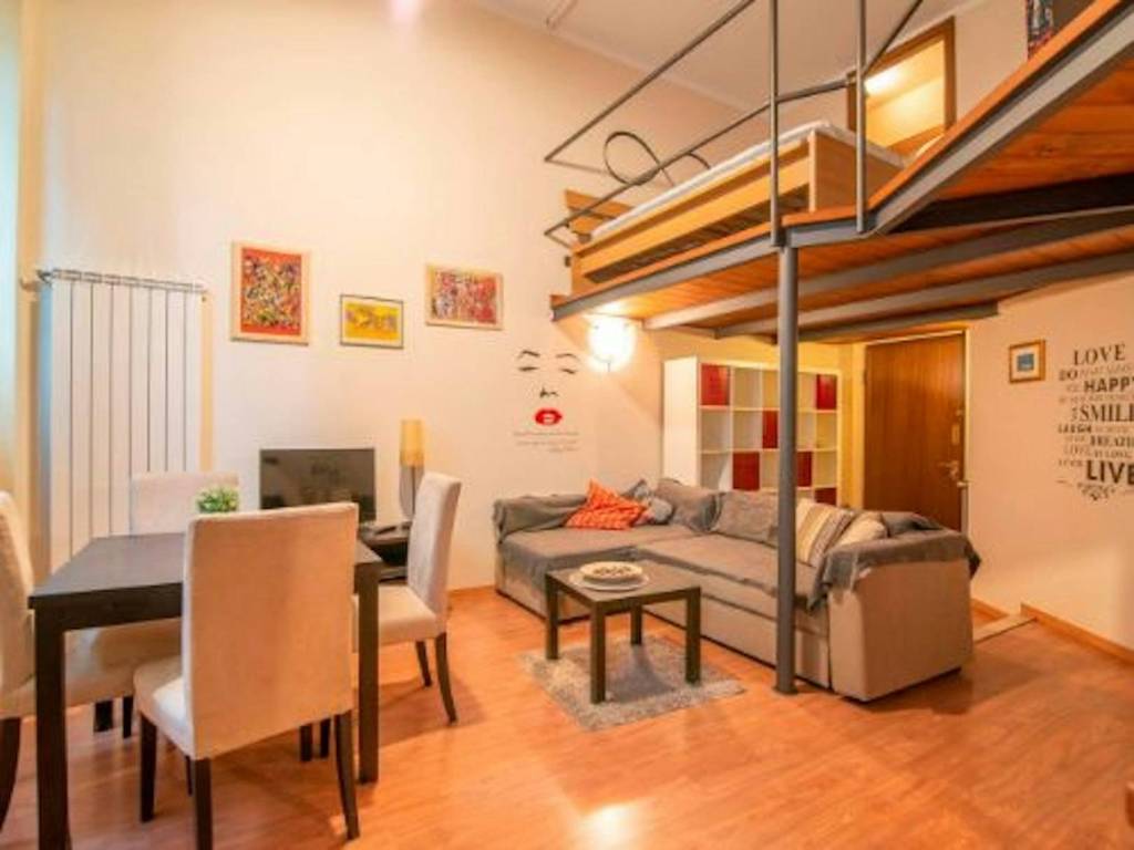 appartamento in vendita a Milano in zona Corvetto