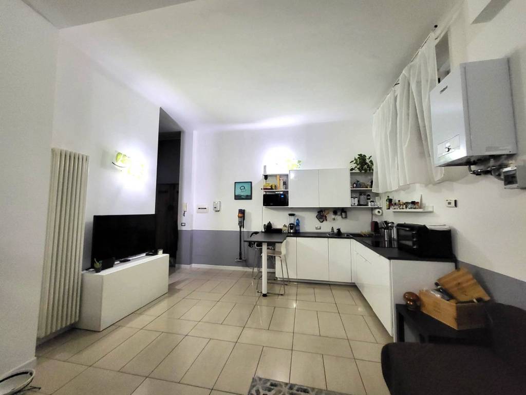 ufficio in vendita a Milano in zona Città Studi