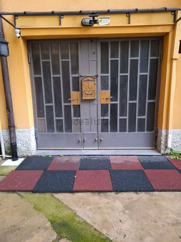 appartamento in vendita a Milano in zona Piazzale Lodi