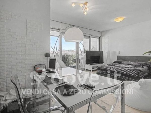 appartamento in vendita a Milano in zona Adriano