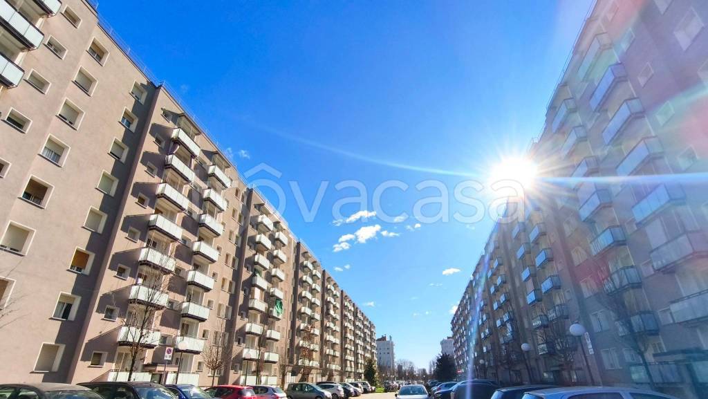 appartamento in vendita a Milano in zona Quarto Oggiaro