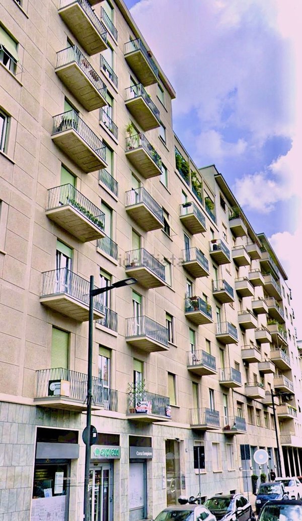 appartamento in vendita a Milano in zona Sempione