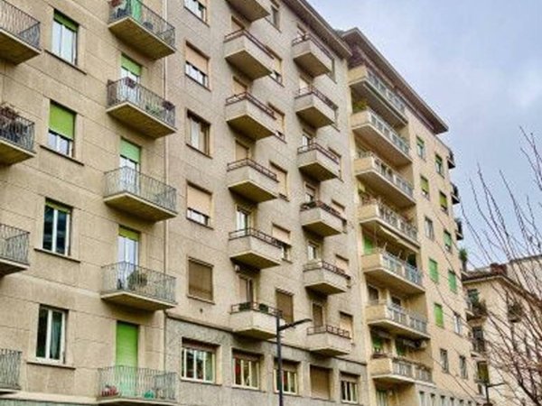 appartamento in vendita a Milano in zona Sempione