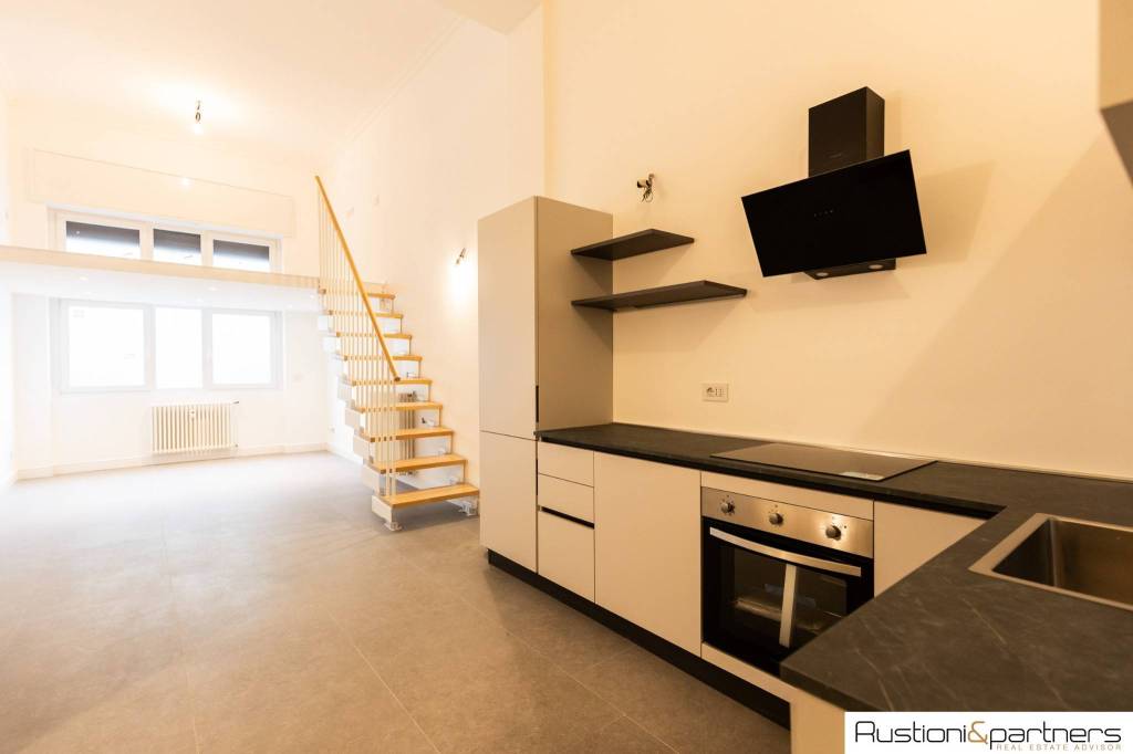 appartamento in vendita a Milano in zona Stazione Centrale