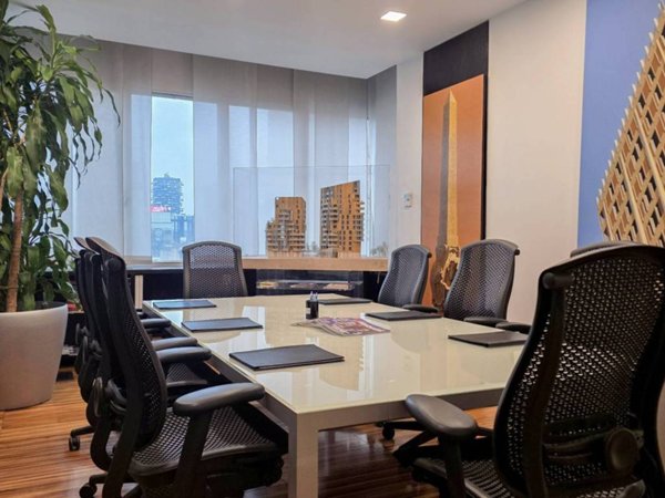 ufficio in vendita a Milano in zona Centro Direzionale