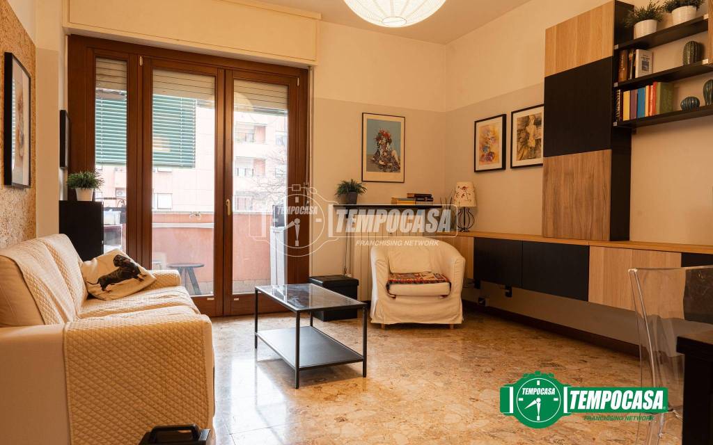 appartamento in vendita a Milano in zona Trenno