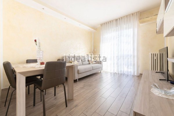 appartamento in vendita a Milano in zona Crescenzago