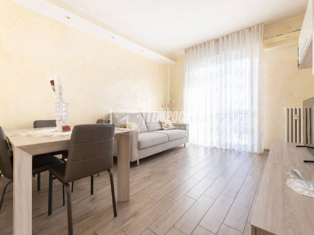 appartamento in vendita a Milano in zona Crescenzago