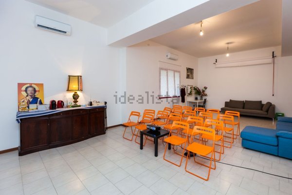 ufficio in vendita a Milano in zona Isola