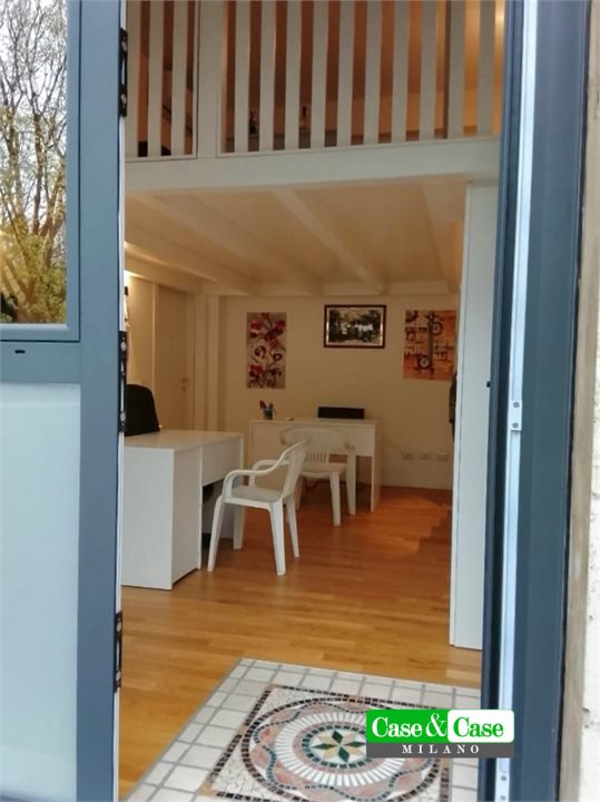 locale commerciale in vendita a Milano