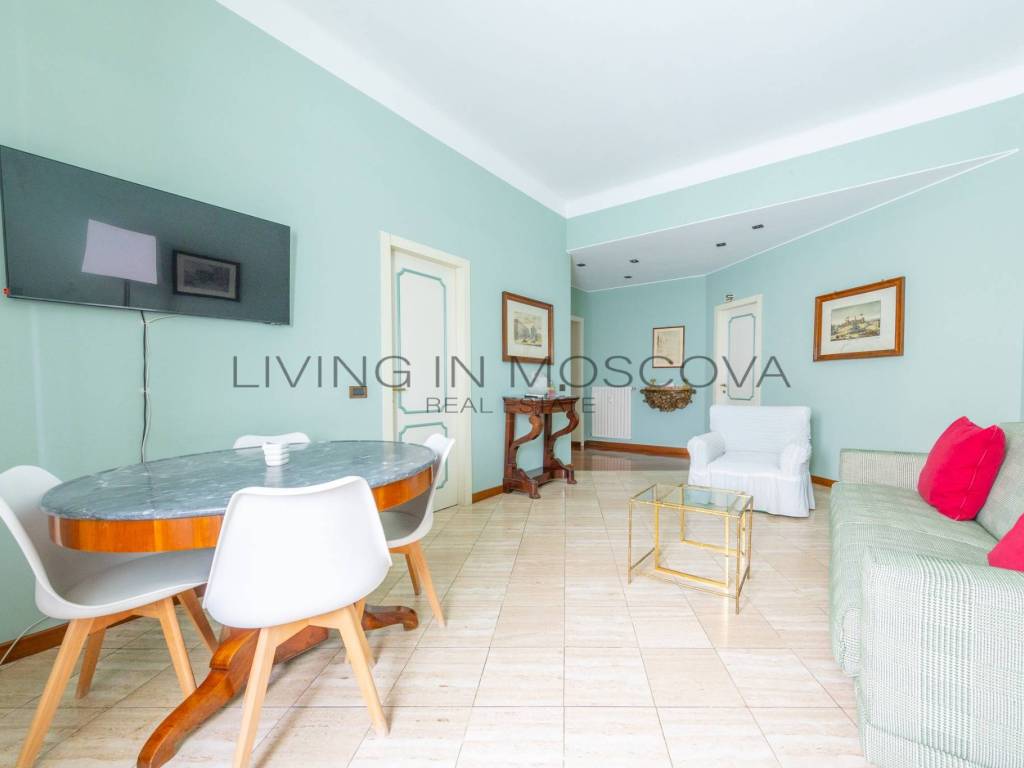 appartamento in vendita a Milano in zona Porta Nuova