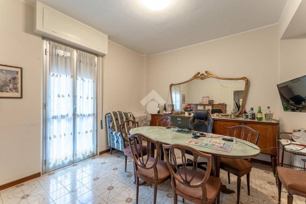 appartamento in vendita a Milano in zona Dergano