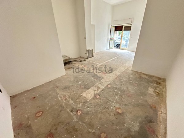 ufficio in vendita a Milano in zona Vigentino