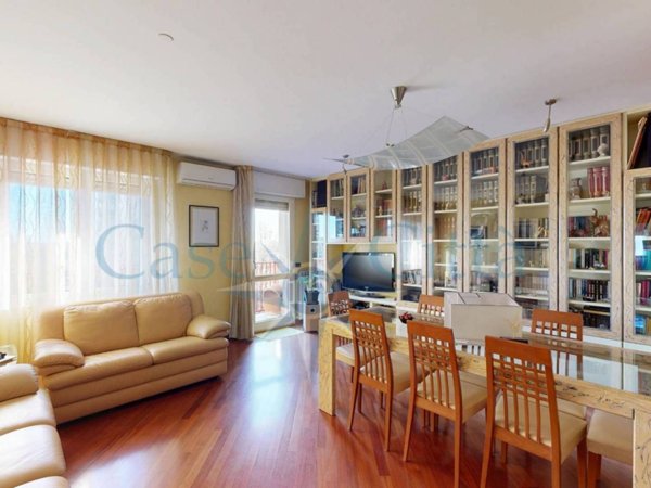 appartamento in vendita a Milano in zona Quarto Cagnino