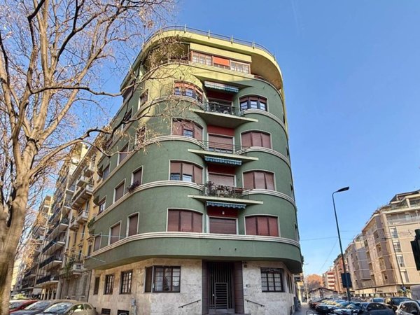 appartamento in vendita a Milano in zona Casoretto