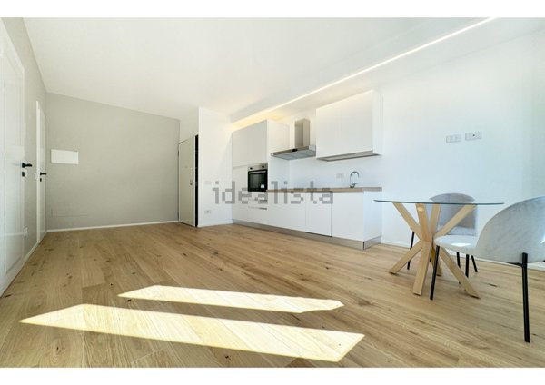 appartamento in vendita a Milano in zona Cinque Giornate