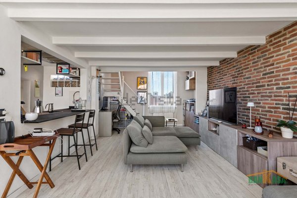 appartamento in vendita a Milano in zona Dergano