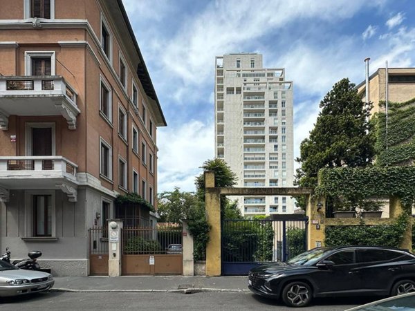 appartamento in vendita a Milano in zona Maggiolina