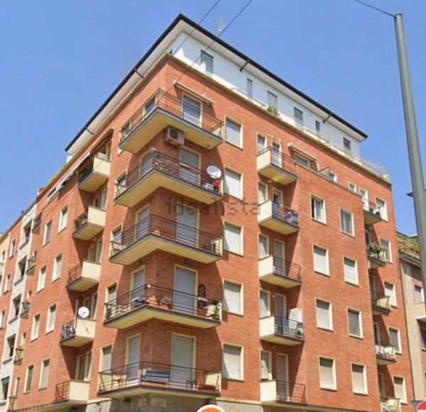 appartamento in vendita a Milano in zona Porta Genova