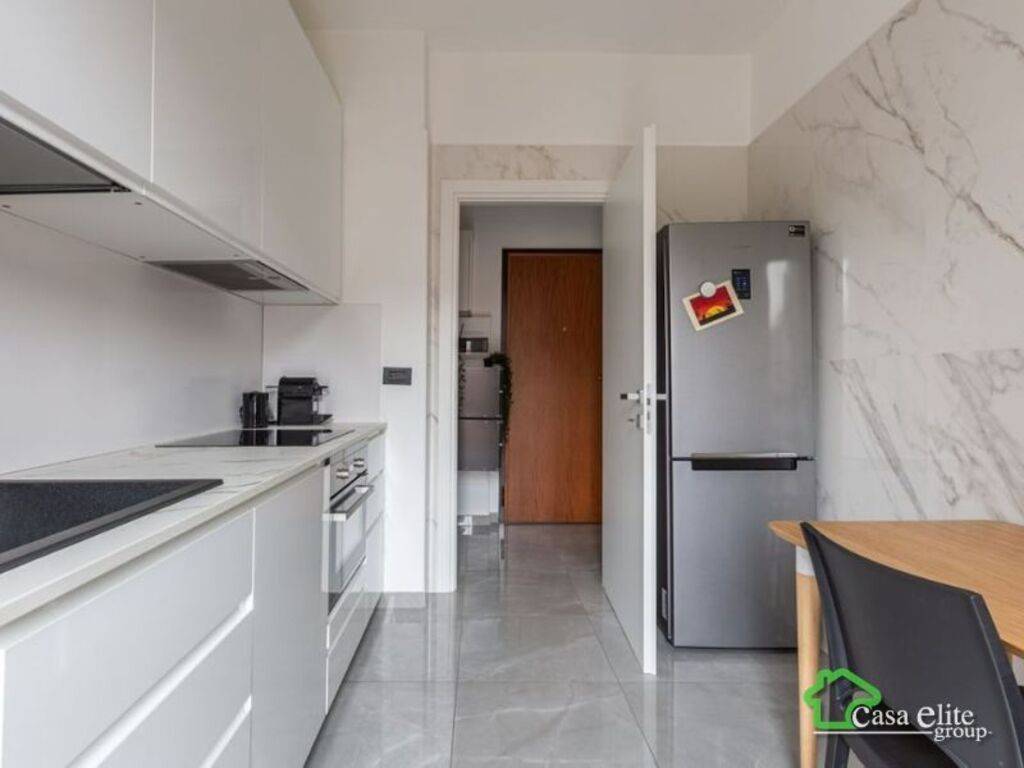 appartamento in vendita a Milano in zona Famagosta