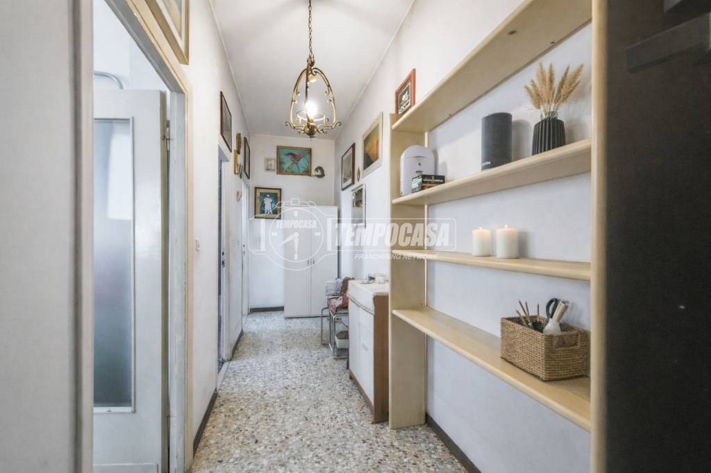 appartamento in vendita a Milano in zona Porta Vittoria