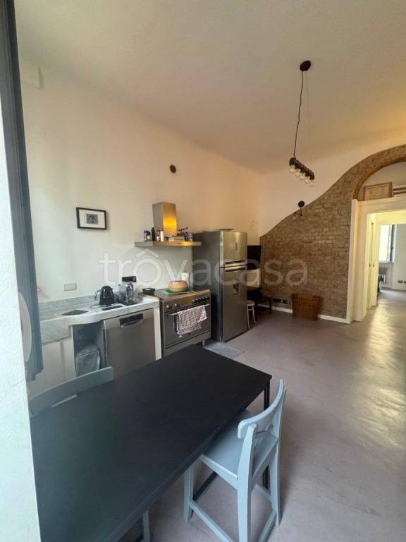 appartamento in vendita a Milano in zona Piazzale Lodi