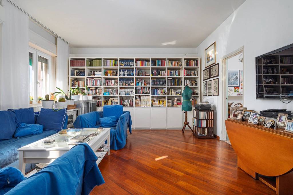 appartamento in vendita a Milano in zona Bocconi