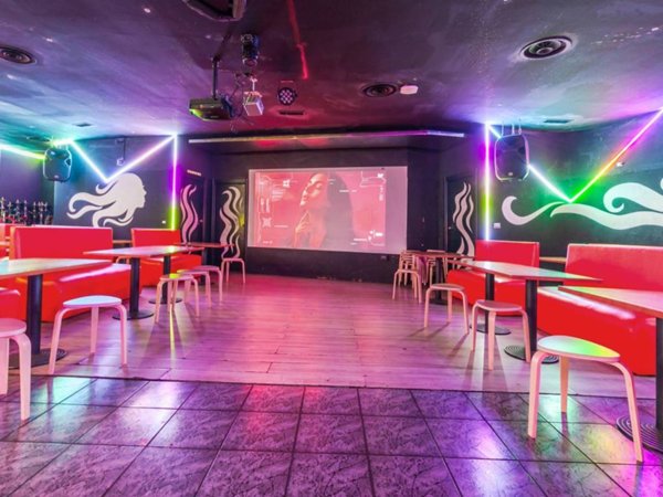 negozio in vendita a Milano in zona Affori