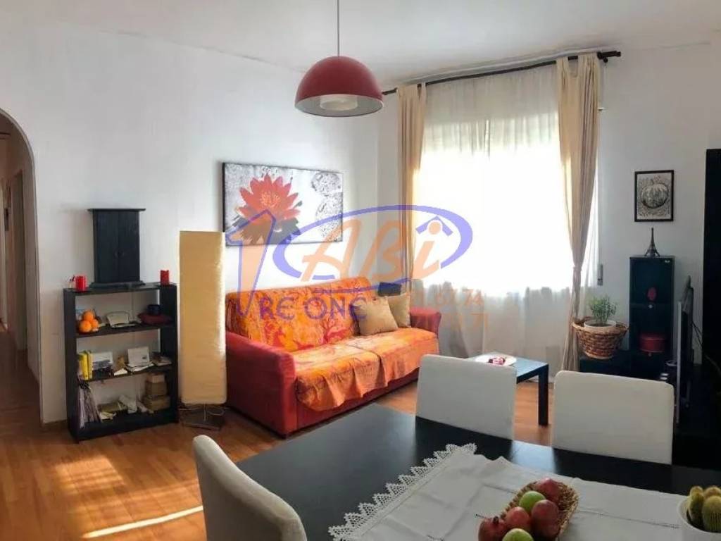 appartamento in vendita a Milano in zona Loreto