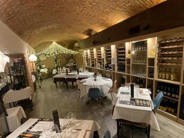 negozio in vendita a Milano in zona Porta Romana