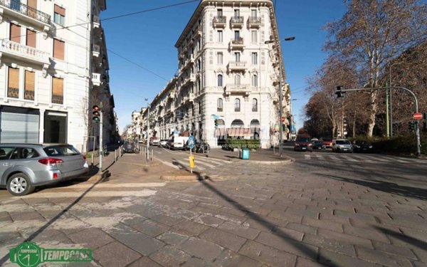 negozio in vendita a Milano in zona Città Studi