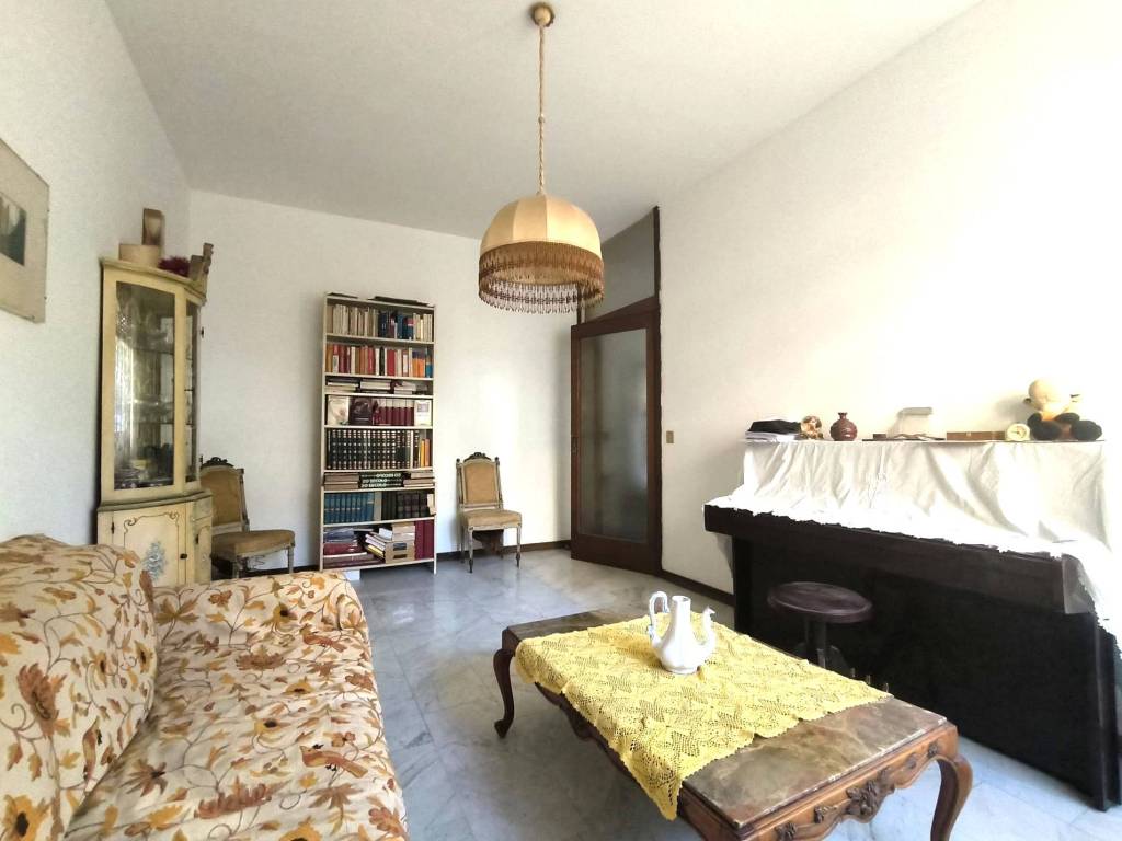 appartamento in vendita a Milano in zona Centro Direzionale