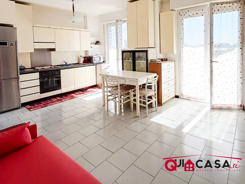 appartamento in vendita a Milano in zona Adriano