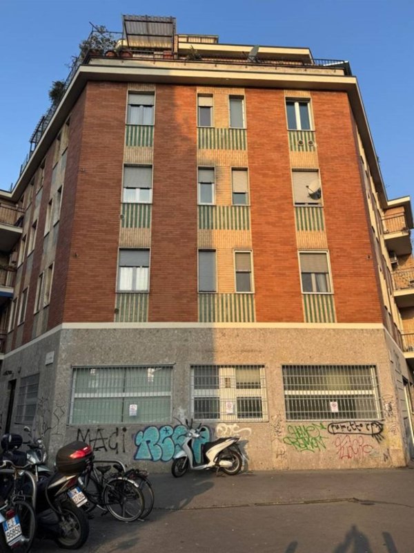 appartamento in vendita a Milano in zona Casoretto