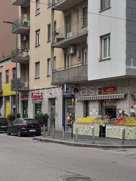 negozio in vendita a Milano