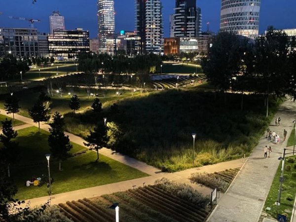 appartamento in vendita a Milano in zona Isola