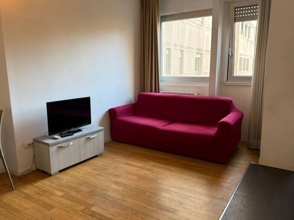 appartamento in vendita a Milano in zona Isola