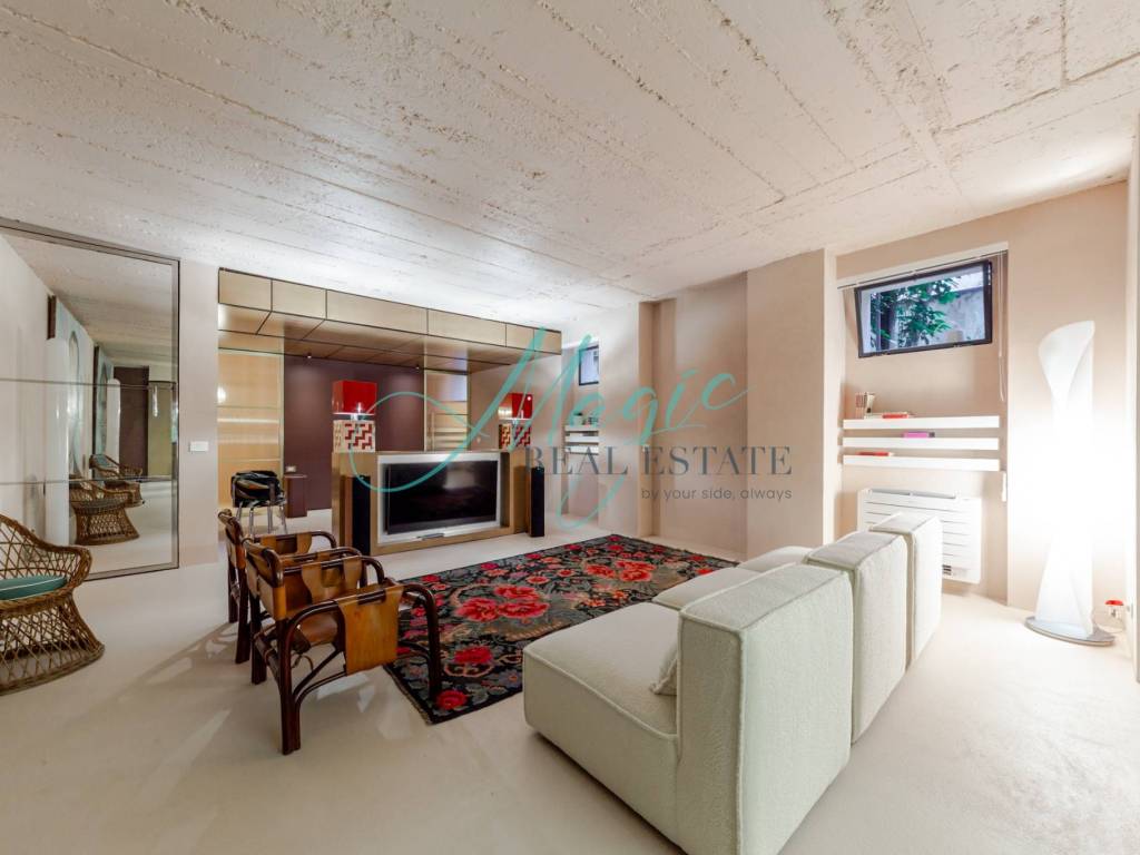 appartamento in vendita a Milano in zona Città Studi