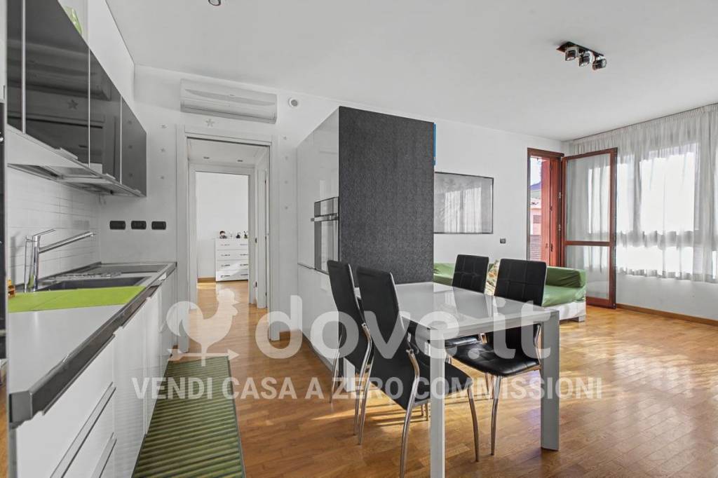 appartamento in vendita a Milano in zona Greco