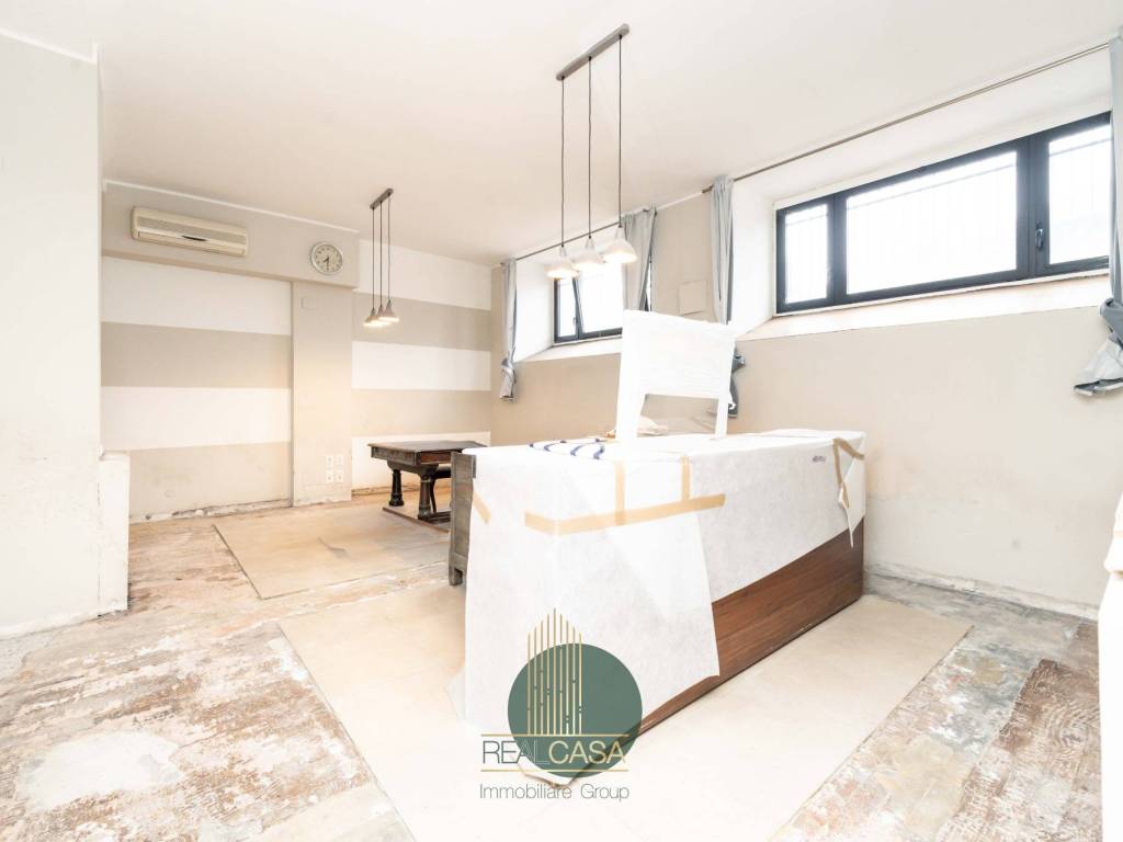 appartamento in vendita a Milano in zona Corvetto