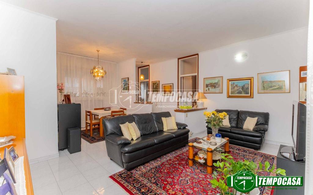 appartamento in vendita a Milano in zona Quarto Cagnino