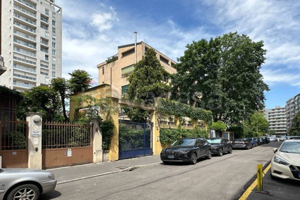 appartamento in vendita a Milano in zona Maggiolina